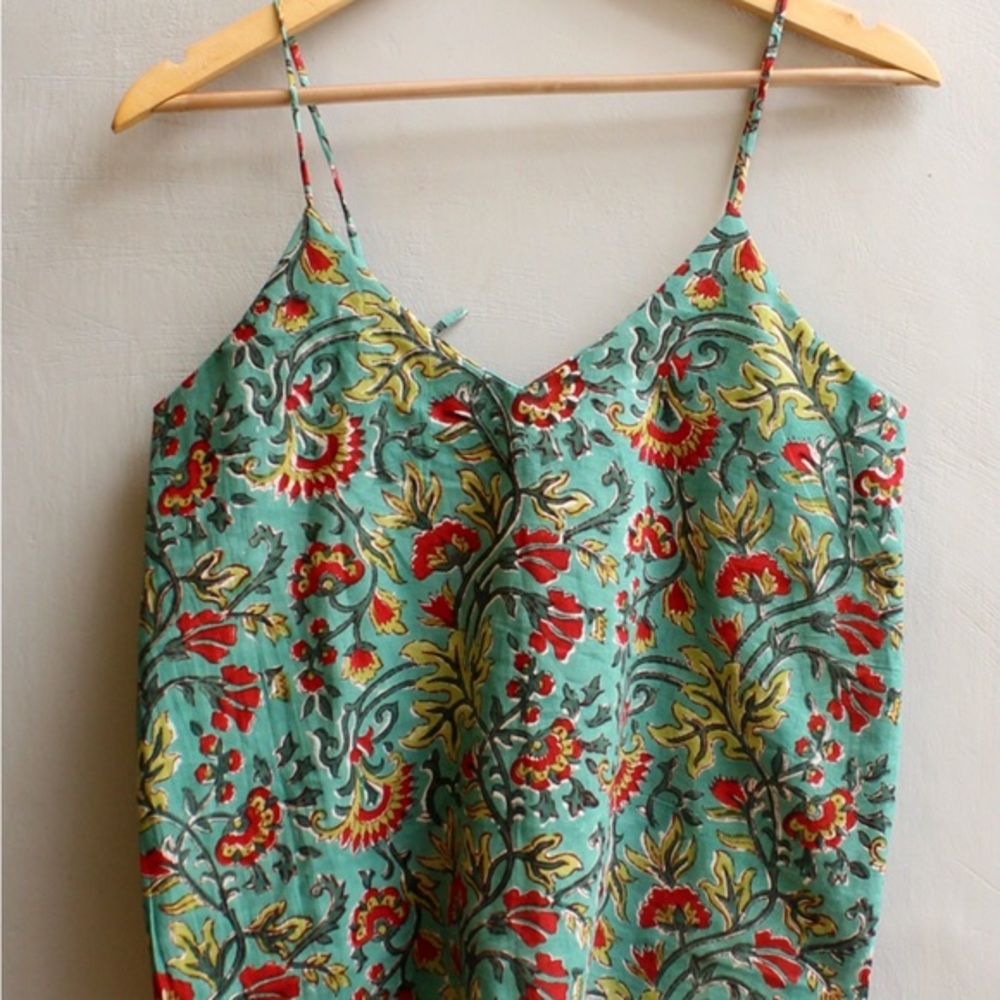 Spaghetti printed cotton top